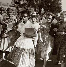 Tensão racial em Little Rock, EUA, nos anos 1950: crise inspira reflexão